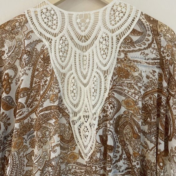 CURE. Woman's L Paisley Print Sheer Kimono Shrug with Crochet Detail Beige - Picture 5 of 8